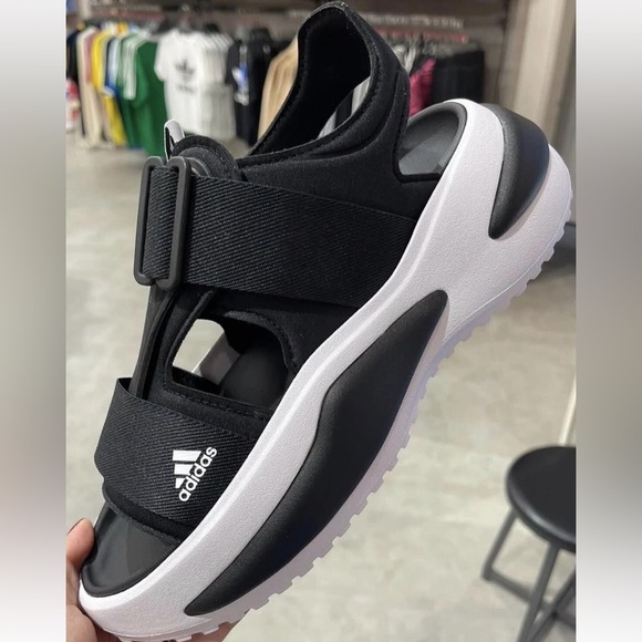 Adidas men’s  Mehana Sandals size 10 - Picture 2 of 6